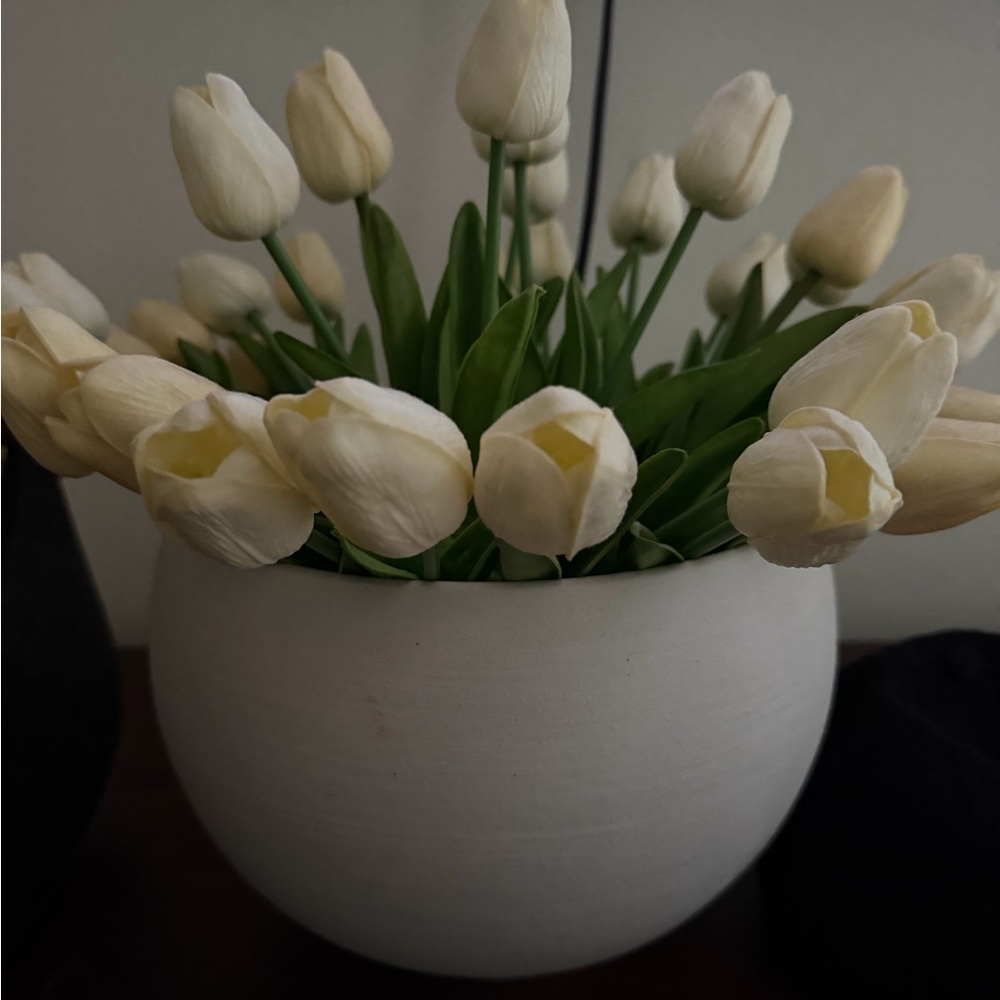 Elegant White Tulip Arrangement in Ceramic Vase